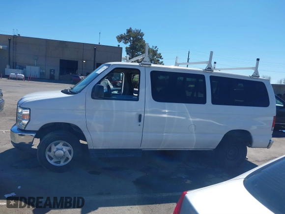 2014 Ford Econoline Passenger XL with VIN 1FBNE3BL7EDA37146, listed as a IAAI auction lot 41871526 with 139,387 mi miles. Bid and sale history available at carsss.com. Image 15.