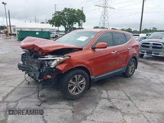 2015 Hyundai Santa Fe z VIN 5XYZT3LB7FG299504, wystawiony jako IAAI lot #42434744 z przebiegiem 104 570 mil mil oraz . Historia ofert i sprzedaży dostępna na DreamBid. Obrazek 2.