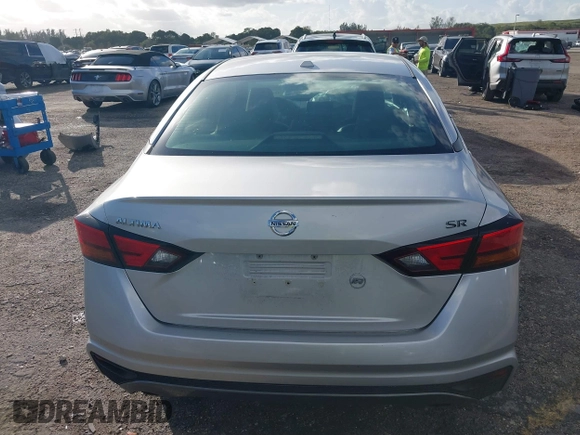 2019 Nissan Altima SR with VIN 1N4BL4CV9KC258877, listed as a IAAI auction lot 41144135 with 64,434 mi miles and . Bid and sale history available at carsss.com. Image 15.