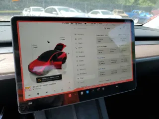 2024 Tesla Model Y Long Range с VIN 7SAYGDEE2RF197362, выставлен на аукционе Copart как лот 55239325 с пробегом 10 943 миль миль и Списание • Salvage title. История ставок и продаж доступна на DreamBid. Изображение 9.