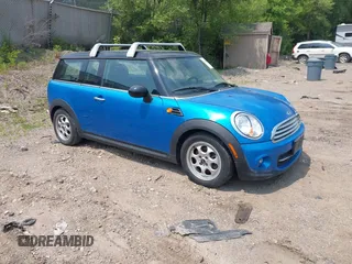 2012 MINI Clubman z VIN WMWZF3C57CT189793, wystawiony jako IAAI lot #42483499 z przebiegiem 77 599 mil mil oraz . Historia ofert i sprzedaży dostępna na DreamBid. Obrazek 1.