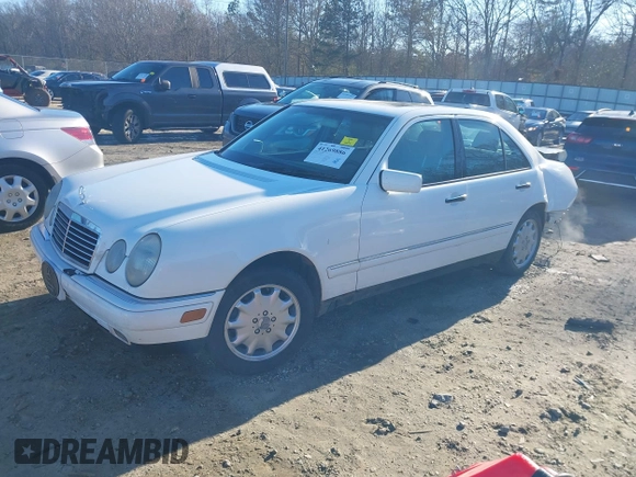1999 Mercedes-Benz E-Class with VIN WDBJF82H0XX015778, listed as a IAAI auction lot 41269886 with 184,011 mi miles. Bid and sale history available at carsss.com. Image 17.