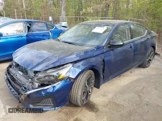 2024 Nissan Altima SR with VIN 1N4BL4CV7RN414879, listed as a IAAI auction lot 42079709 with 7,853 mi miles and . Bid and sale history available at carsss.com. Image 17.