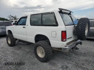 1991 Chevrolet Blazer с VIN 1GNCT18Z5M8105497, выставлен на аукционе Copart как лот 65277335 с пробегом 156 219 миль миль и Списание • Salvage title. История ставок и продаж доступна на DreamBid. Изображение 2.