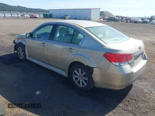 2010 Subaru Legacy Premium z VIN 4S3BMAG67A1244592, wystawiony jako IAAI lot #42349516 z przebiegiem 205 094 mil mil oraz . Historia ofert i sprzedaży dostępna na DreamBid. Obrazek 3.