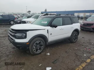 2025 Ford Bronco Sport Outer Banks z VIN 3FMCR9CN9SRE26587, wystawiony jako Copart lot #59792435 z przebiegiem 816 mil mil oraz Czysty tytuł • Clean title. Historia ofert i sprzedaży dostępna na DreamBid. Obrazek 1.