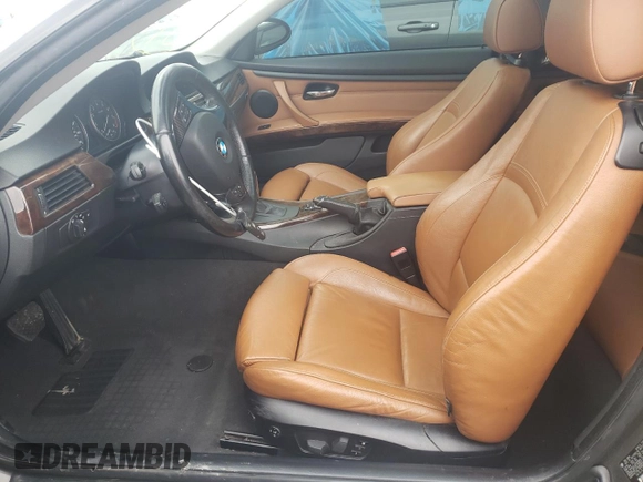 2009 BMW 3 Series 335i xDrive with VIN WBAWC73589E270186, listed as a Copart auction lot 82316944 with 109,494 mi miles and Salvage title. Bid and sale history available at DreamBid. Image 7.