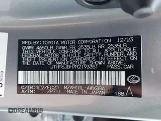 2024 Lexus UX 250h Premium z VIN JTHP6JBH7R2193351, wystawiony jako IAAI lot #42172680 z przebiegiem 10 072 mil mil oraz . Historia ofert i sprzedaży dostępna na DreamBid. Obrazek 9.
