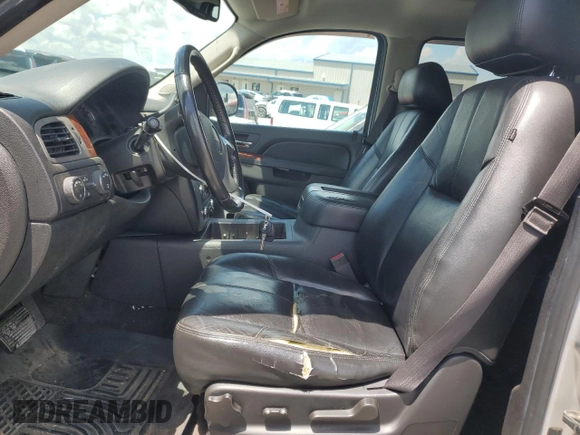 2014 GMC Yukon XL SLT z VIN 1GKS2KE73ER179324, wystawiony jako Copart lot #58002305 z przebiegiem 228 651 mil mil oraz Szkoda całkowita • Salvage title. Historia ofert i sprzedaży dostępna na DreamBid. Obrazek 7.