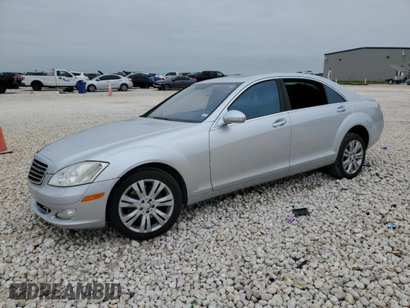 2008 Mercedes-Benz S 550 with VIN WDDNG71X08A235595, listed as a Copart auction lot 51145505 with 218,269 mi miles and Salvage Title. Bid and sale history available at DreamBid. Image 1.