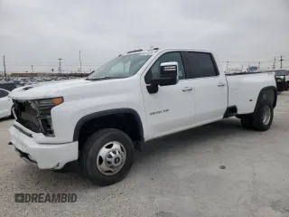 2022 Chevrolet Silverado 3500HD LTZ z VIN 1GC4YUEY4NF259692, wystawiony jako Copart lot #50911975 z przebiegiem 247 201 mil mil oraz Szkoda całkowita • Salvage title. Historia ofert i sprzedaży dostępna na DreamBid. Obrazek 1.
