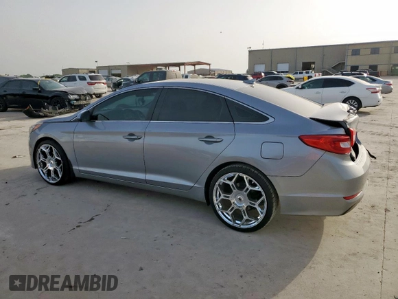 2015 Hyundai Sonata SE z VIN 5NPE24AF2FH191149, wystawiony jako Copart lot #56921245 z przebiegiem 210 177 mil mil oraz Szkoda całkowita • Salvage title. Historia ofert i sprzedaży dostępna na DreamBid. Obrazek 2.