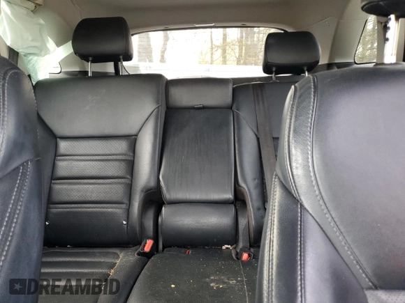 2018 Kia Sorento EX z VIN 5XYPH4A14JG357974, wystawiony jako Copart lot #54456085 z przebiegiem 98 957 mil mil oraz Szkoda całkowita • Salvage title. Historia ofert i sprzedaży dostępna na DreamBid. Obrazek 10.