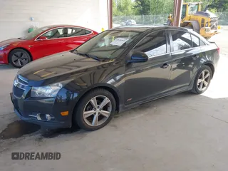 2014 Chevrolet Cruze 2LT z VIN 1G1PE5SB6E7260163, wystawiony jako IAAI lot #42182669 z przebiegiem 154 429 mil mil oraz . Historia ofert i sprzedaży dostępna na DreamBid. Obrazek 17.