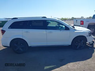 2018 Dodge Journey Crossroad z VIN 3C4PDCGG3JT475783, wystawiony jako IAAI lot #42116205 z przebiegiem 144 789 mil mil oraz . Historia ofert i sprzedaży dostępna na DreamBid. Obrazek 13.