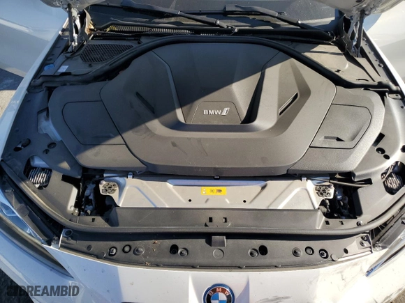 2022 BMW i4 eDrive40 with VIN WBY73AW09NFM60389, listed as a Copart auction lot 87887265 with NaN miles and Salvage Title. Bid and sale history available at carsss.com. Image 13.