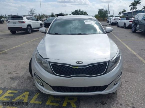 2015 Kia Optima LX with VIN 5XXGM4A7XFG452440, listed as a IAAI auction lot 41917552 with 68,470 mi miles. Bid and sale history available at carsss.com. Image 6.