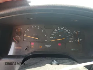 2001 Dodge Dakota Sport z VIN 1B7GG22N61S246488, wystawiony jako Copart lot #55650825 z przebiegiem 142 192 mil mil oraz Szkoda całkowita • Salvage title. Historia ofert i sprzedaży dostępna na DreamBid. Obrazek 9.