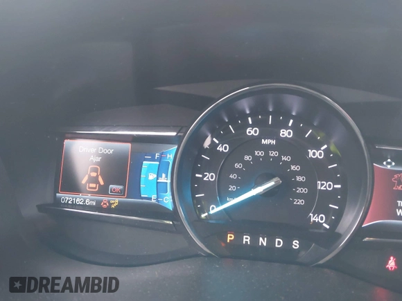 2019 Ford Explorer XLT z VIN 1FM5K8D80KGA41393, wystawiony jako IAAI lot #42287545 z przebiegiem 72 162 mil mil oraz . Historia ofert i sprzedaży dostępna na DreamBid. Obrazek 7.
