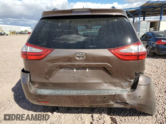 2018 Toyota Sienna XLE with VIN 5TDDZ3DC2JS190590, listed as a Copart auction lot 47596445 with 55,789 mi miles and Salvage Title. Bid and sale history available at carsss.com. Image 6.