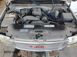 2000 GMC New Sierra 1500 SL with VIN 2GTEC19V1Y1331705, listed as a Copart auction lot 43594875 with 318,533 mi miles and Clean Title. Bid and sale history available at carsss.com. Image 11.