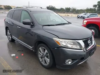 2013 Nissan Pathfinder SL with VIN 5N1AR2MN5DC647196, listed as a IAAI auction lot 41562785 with 154,670 mi miles. Bid and sale history available at carsss.com. Image 1.