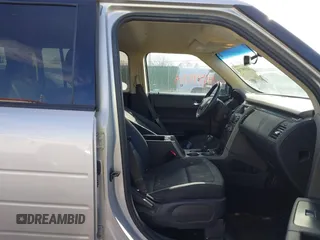 2016 Ford Flex SE z VIN 2FMGK5B8XGBA23900, wystawiony jako IAAI lot #41599714 z przebiegiem 102 961 mil mil oraz . Historia ofert i sprzedaży dostępna na DreamBid. Obrazek 5.