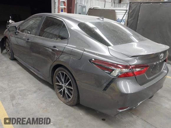 2022 Toyota Camry SE with VIN 4T1T11AK3NU717312, listed as a IAAI auction lot 41721896 with 29,923 mi miles. Bid and sale history available at carsss.com. Image 3.