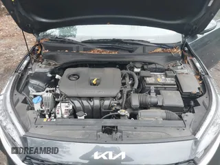 2023 Kia Forte LXS z VIN 3KPF24AD0PE642314, wystawiony jako IAAI lot #41719486 z przebiegiem 17 585 mil mil oraz . Historia ofert i sprzedaży dostępna na DreamBid. Obrazek 10.
