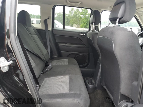2016 Jeep Patriot Latitude with VIN 1C4NJRFB5GD500545, listed as a Copart auction lot 60374225 with 172,174 mi miles and Salvage title. Bid and sale history available at DreamBid. Image 11.