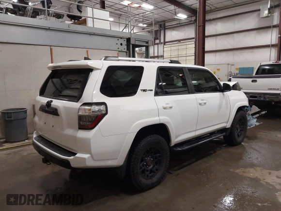 2016 Toyota 4Runner Limited with VIN JTEBU5JR0G5340216, listed as a IAAI auction lot 41824008 with 143,013 mi miles and . Bid and sale history available at DreamBid. Image 4.