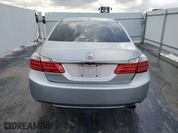 2014 Honda Accord Sedan EX-L with VIN 1HGCR2F88EA066682, listed as a Copart auction lot 71358384 with 152,489 mi miles and Clean Title. Bid and sale history available at carsss.com. Image 6.