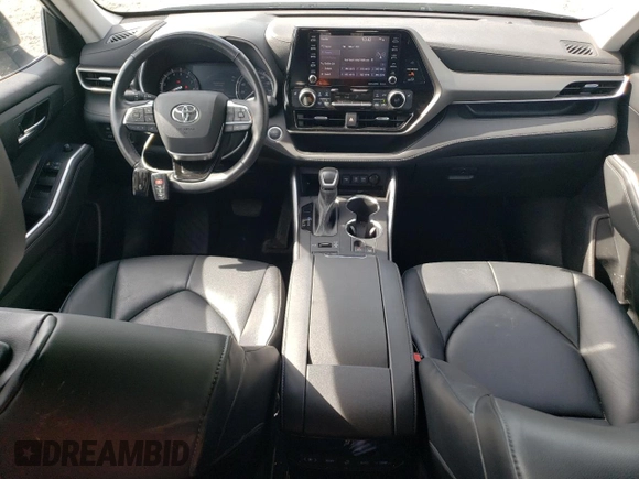 2021 Toyota Highlander XLE with VIN 5TDGZRBH0MS138927, listed as a Copart auction lot 61355215 with 54,864 mi miles and Salvage title. Bid and sale history available at DreamBid. Image 8.