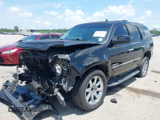 2014 GMC Yukon Denali z VIN 1GKS1EEF0ER217152, wystawiony jako IAAI lot #42269157 z przebiegiem 196 023 mil mil oraz . Historia ofert i sprzedaży dostępna na DreamBid. Obrazek 17.