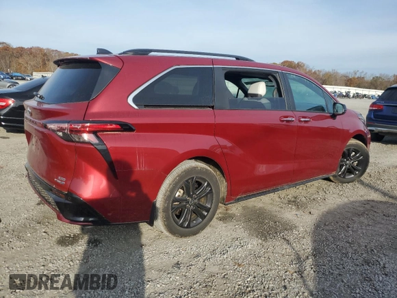 2024 Toyota Sienna XSE with VIN 5TDXSKFC4RS112915, listed as a Copart auction lot 82203294 with 0 mi miles and Salvage Title. Bid and sale history available at carsss.com. Image 3.