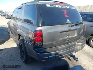 2008 Chevrolet TrailBlazer LT w/1LT with VIN 1GNDS13S882204731, listed as a IAAI auction lot 41702038 with 214,323 mi miles. Bid and sale history available at carsss.com. Image 3.