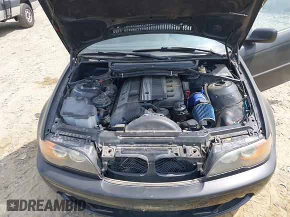 2004 BMW 3 Series 330Ci with VIN WBABW53444PL40619, listed as a IAAI auction lot 42124960 with 161,383 mi miles. Bid and sale history available at carsss.com. Image 10.