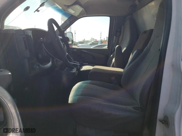 2013 GMC Savana Cargo Van with VIN 1GTW7FCA1D1112707, listed as a Copart auction lot 74933114 with 224,096 mi miles and Salvage Title. Bid and sale history available at carsss.com. Image 7.