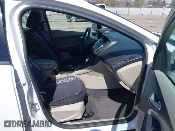 2013 Ford Focus SE with VIN 1FADP3K26DL146233, listed as a IAAI auction lot 41971601 with 175,512 mi miles and . Bid and sale history available at carsss.com. Image 5.