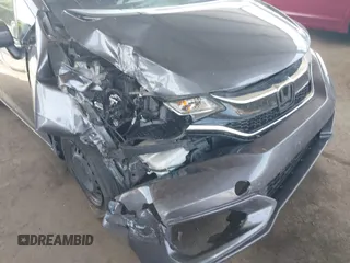 2020 Honda Fit LX z VIN 3HGGK5H42LM728368, wystawiony jako IAAI lot #42271576 z przebiegiem 266 363 mil mil oraz . Historia ofert i sprzedaży dostępna na DreamBid. Obrazek 6.