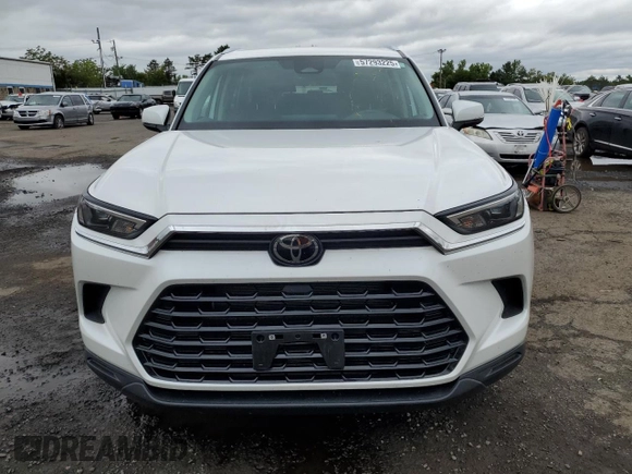 2024 Toyota Highlander XLE with VIN 5TDAAAB53RS064463, listed as a Copart auction lot 57293225 with 11,574 mi miles and Salvage title. Bid and sale history available at DreamBid. Image 5.