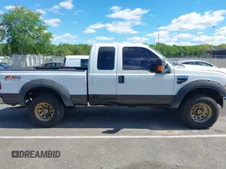 2010 Ford F-250 XL with VIN 1FTSX2B5XAEB31031, listed as a IAAI auction lot 42197472 with 227,966 mi miles and . Bid and sale history available at DreamBid. Image 13.
