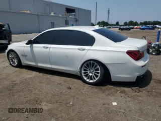 2013 BMW 7 Series 750Li with VIN WBAYE8C55DD133309, listed as a Copart auction lot 60656455 with 182,562 mi miles and Salvage title. Bid and sale history available at DreamBid. Image 2.