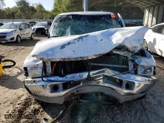 2000 Dodge Ram 1500 with VIN 3B7HC13Z1YG158901, listed as a Copart auction lot 75700554 with 0 mi miles and Non Repairable. Bid and sale history available at carsss.com. Image 5.