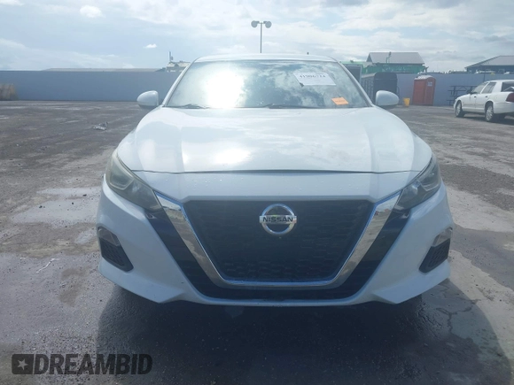 2020 Nissan Altima 2.5 S with VIN 1N4BL4BV7LC198827, listed as a IAAI auction lot 41906724 with 136,162 mi miles. Bid and sale history available at carsss.com. Image 12.