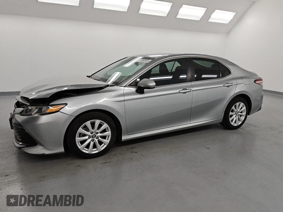2019 Toyota Camry LE with VIN 4T1B11HK9KU258655, listed as a Copart auction lot 51892035 with 98,750 mi miles and Clean Title. Bid and sale history available at carsss.com. Image 1.