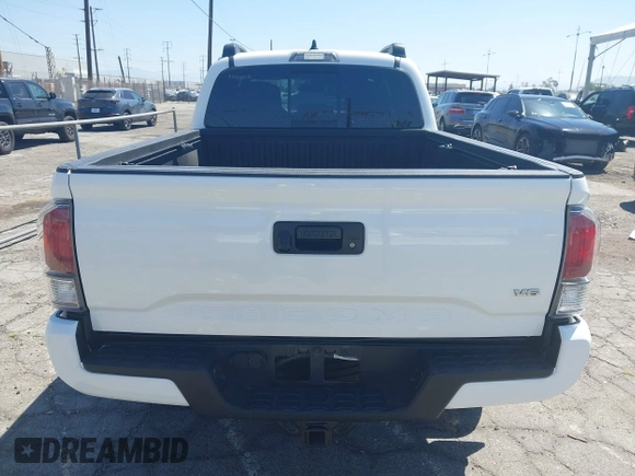 2023 Toyota Tacoma SR5 z VIN 3TMDZ5BN3PM160975, wystawiony jako IAAI lot #42024778 z przebiegiem 41 621 mil mil oraz . Historia ofert i sprzedaży dostępna na DreamBid. Obrazek 15.