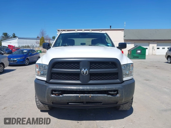 2014 Ram 2500 Tradesman with VIN 3C6UR5CL4EG200478, listed as a IAAI auction lot 42005676 with 179,319 mi miles and . Bid and sale history available at DreamBid. Image 12.
