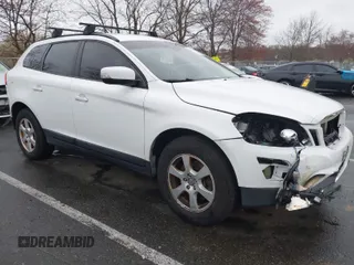 2012 Volvo XC60 3.2L с VIN YV4952DL5C2294865, выставлен на аукционе IAAI как лот 41941625 с пробегом 180 020 миль миль и . История ставок и продаж доступна на DreamBid. Изображение 1.