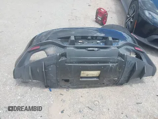 2020 Aston Martin Vantage z VIN SCFSMGAW4LGN03097, wystawiony jako IAAI lot #42227516 z przebiegiem Nie podano mil oraz . Historia ofert i sprzedaży dostępna na DreamBid. Obrazek 18.